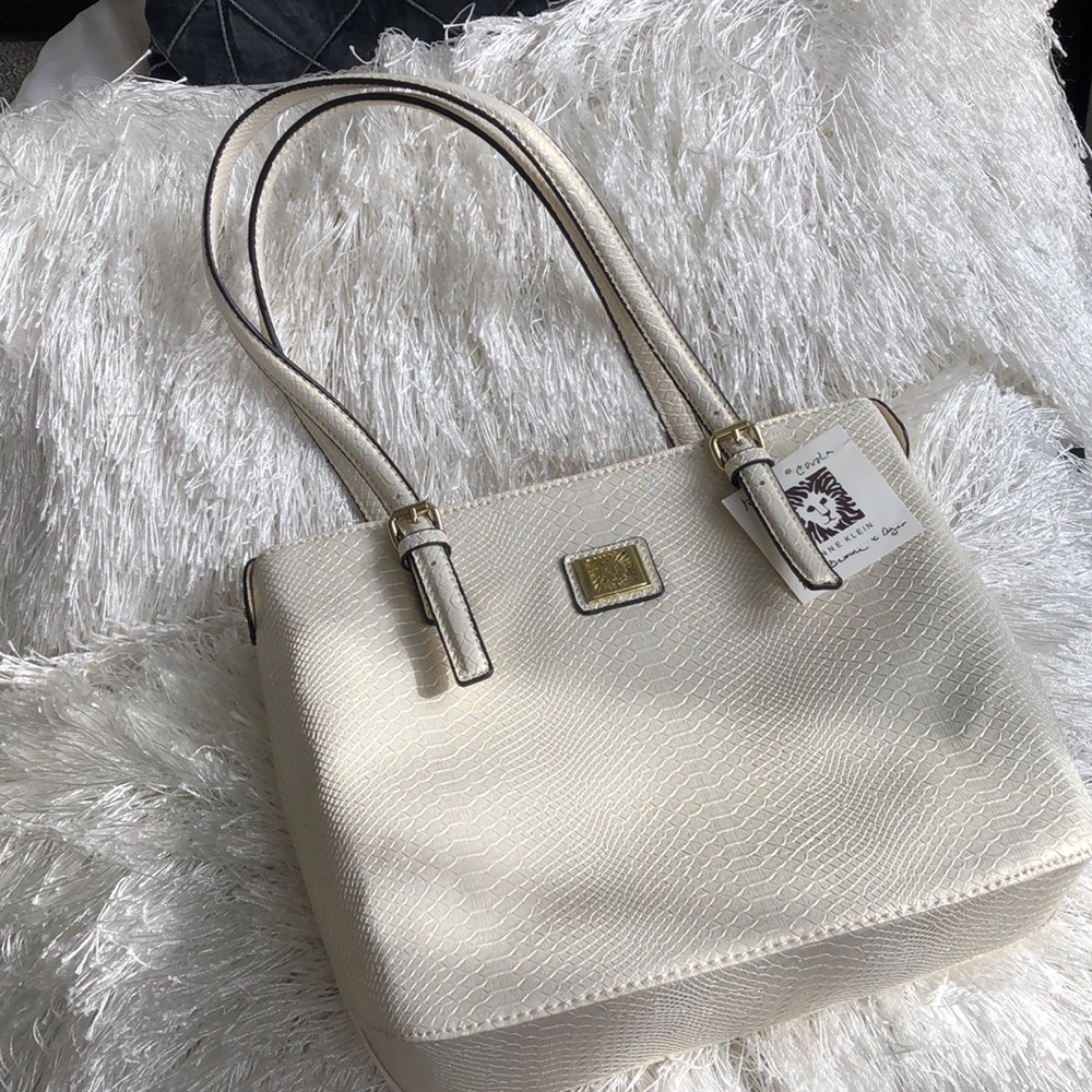 Gorgeous Gold Pearl Anne Klein Perfect Tote Purse
